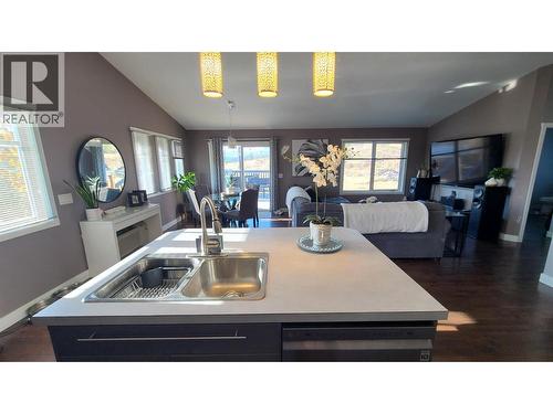 2670 Glenmore Rd Road, Kelowna, BC 