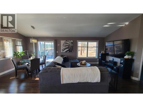 2670 Glenmore Rd Road, Kelowna, BC 