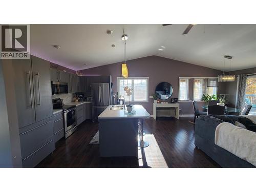 2670 Glenmore Rd Road, Kelowna, BC 