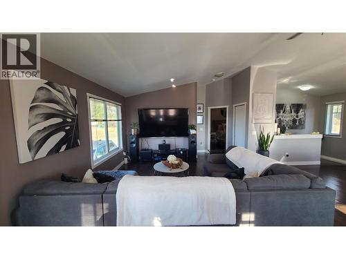 2670 Glenmore Rd Road, Kelowna, BC 