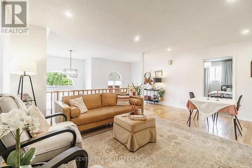 1455 Glenforest Crescent, Peterborough (Monaghan Ward 2), ON - Indoor Photo Showing Living Room