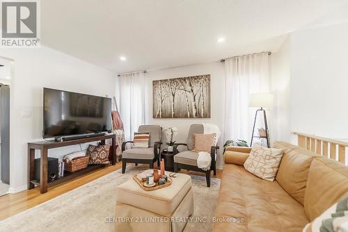 1455 Glenforest Crescent, Peterborough (Monaghan Ward 2), ON - Indoor Photo Showing Living Room