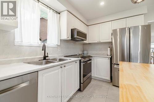 1455 Glenforest Crescent, Peterborough (Monaghan Ward 2), ON - Indoor Photo Showing Kitchen With Double Sink With Upgraded Kitchen