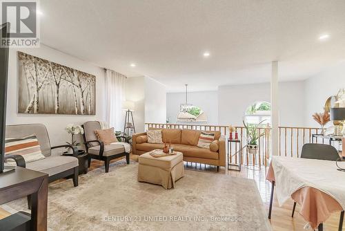 1455 Glenforest Crescent, Peterborough (Monaghan Ward 2), ON - Indoor Photo Showing Living Room