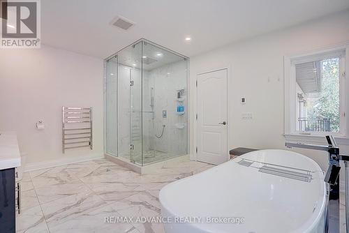 32 Brookfield Road, Toronto, ON - Indoor