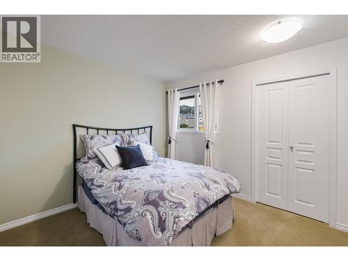 1637 Sonora Drive, Kelowna, BC - Indoor Photo Showing Bedroom