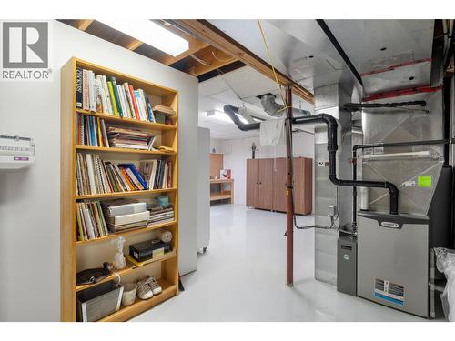 1637 Sonora Drive, Kelowna, BC - Indoor Photo Showing Basement