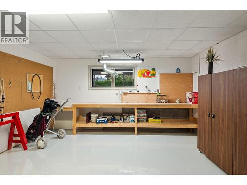 1637 Sonora Drive, Kelowna, BC - Indoor Photo Showing Other Room