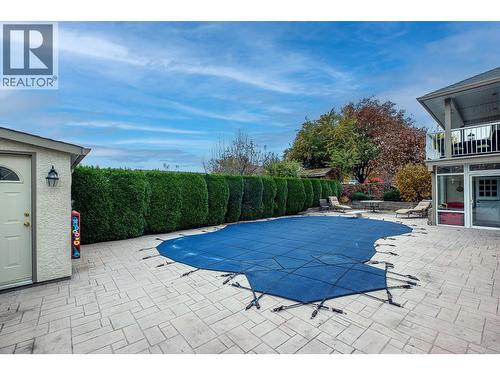 1637 Sonora Drive, Kelowna, BC - Outdoor With In Ground Pool