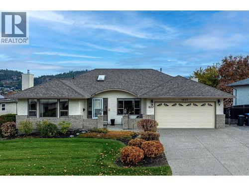 1637 Sonora Drive, Kelowna, BC - Outdoor With Facade