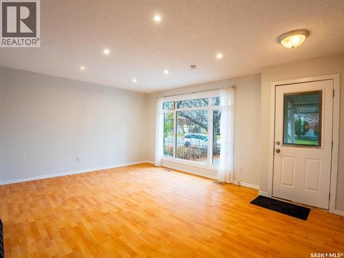 70 Read Avenue, Regina, SK - Indoor Photo Showing Other Room