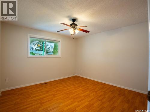 70 Read Avenue, Regina, SK - Indoor Photo Showing Other Room