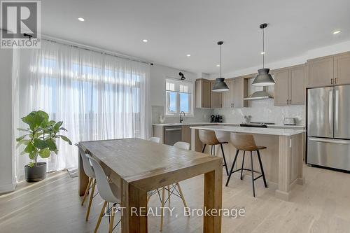 1022 Showman Street, Ottawa, ON - Indoor