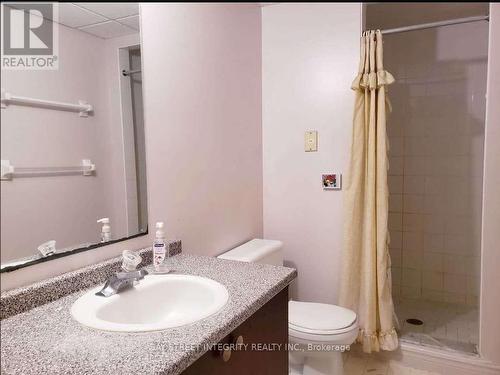 64 Karen Walk, Waterloo, ON - Indoor Photo Showing Bathroom