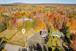 Rue Lacroix  Magog, QC J1X 5T2