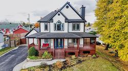 250 Rue Lapointe  Saint-Jean-Sur-Richelieu, QC J2Y 1A7