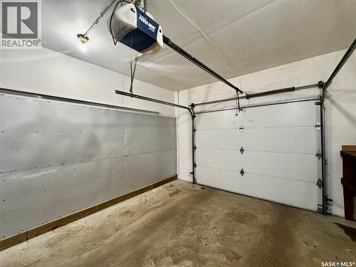 353 Maple Avenue, Yorkton, SK - Indoor Photo Showing Garage