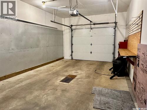 353 Maple Avenue, Yorkton, SK - Indoor Photo Showing Garage
