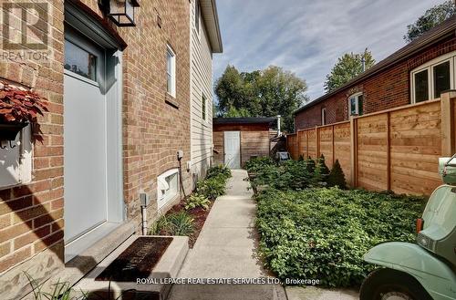 17 Cumberland Drive, Mississauga, ON - Outdoor With Exterior