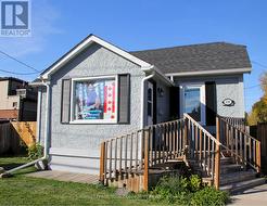 118 JOHN STREET  Whitby, ON L1N 2T3