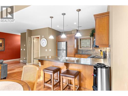 1795 Country Club Drive Unit# 201, Kelowna, BC - Indoor Photo Showing Other Room