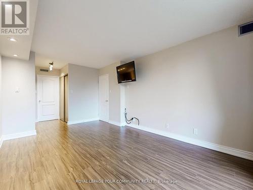 324 - 32 Clarissa Drive, Richmond Hill, ON - Indoor Photo Showing Other Room