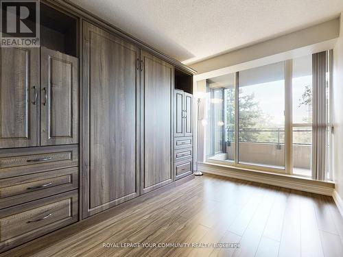 324 - 32 Clarissa Drive, Richmond Hill, ON - Indoor Photo Showing Other Room