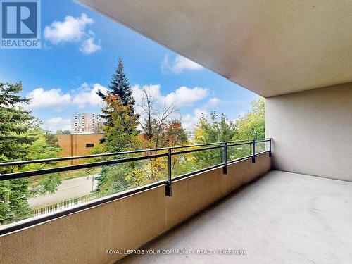 324 - 32 Clarissa Drive, Richmond Hill, ON - Outdoor With Exterior