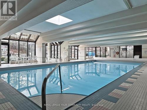 324 - 32 Clarissa Drive, Richmond Hill, ON - Indoor Photo Showing Other Room With In Ground Pool