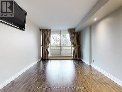 324 - 32 Clarissa Drive, Richmond Hill, ON - Indoor Photo Showing Other Room