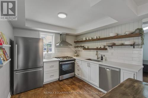 5373 Spruce Avenue, Burlington, ON - Indoor Photo Showing Kitchen