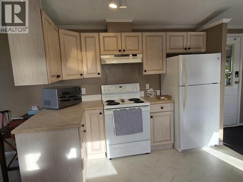 17 2650 Richardson Road, Quesnel, BC - Indoor Photo Showing Kitchen