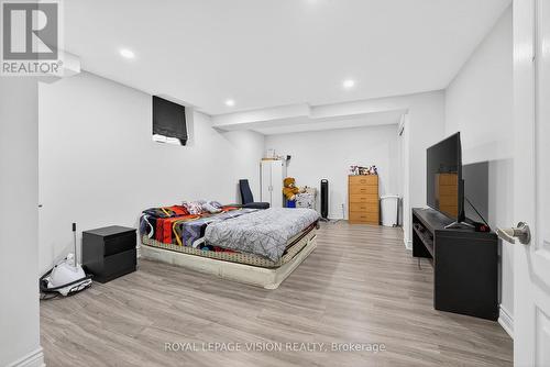 7 Montgomery Square, Brampton, ON - Indoor Photo Showing Other Room