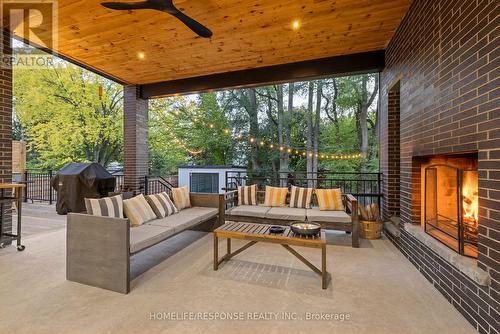 2110 Courtland Crescent, Mississauga, ON - Outdoor With Deck Patio Veranda With Exterior