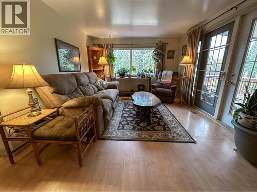 11489 Roy Road, Burns Lake, BC - Indoor Photo Showing Living Room