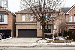 243 QUEEN MARY DRIVE  Brampton, ON L7A 3L3