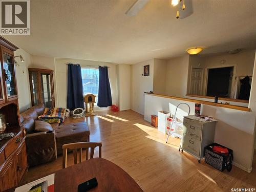 807 3Rd Avenue W, Meadow Lake, SK - Indoor