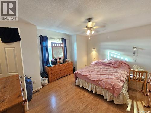 807 3Rd Avenue W, Meadow Lake, SK - Indoor Photo Showing Bedroom