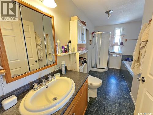 807 3Rd Avenue W, Meadow Lake, SK - Indoor Photo Showing Bathroom