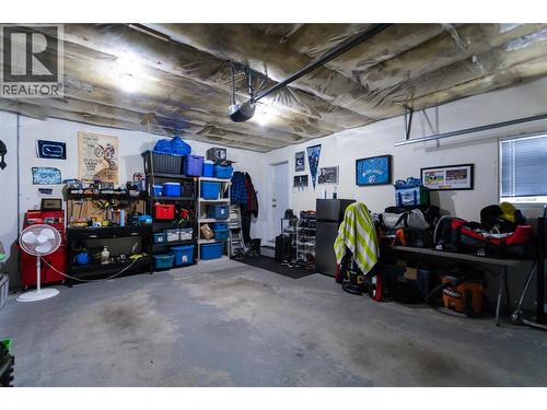 6100 Old Vernon Road Unit# 54, Kelowna, BC - Indoor Photo Showing Garage