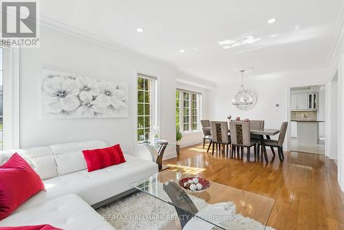 197 Aspenwood Drive, Newmarket, ON - Indoor Photo Showing Other Room