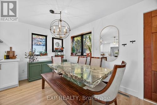 154 Park Road, Tiny, ON - Indoor Photo Showing Dining Room