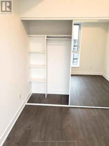 2925 - 9 Mabelle Avenue, Toronto, ON - Indoor