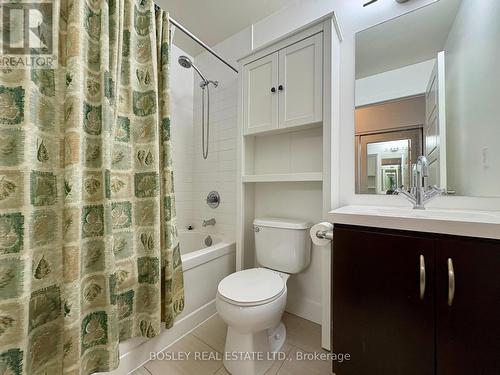 918 - 90 Stadium Road, Toronto, ON - Indoor Photo Showing Bathroom