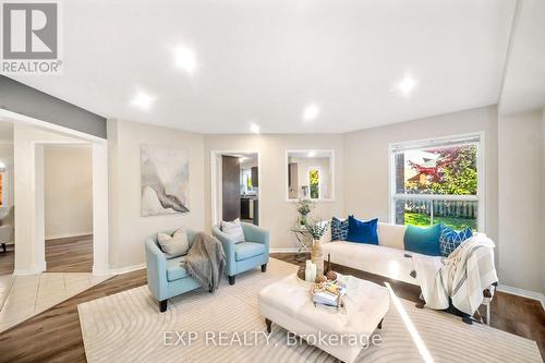 8 Kerrison Drive W, Ajax, ON - Indoor Photo Showing Living Room