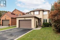 449 MALLORYTOWN AVENUE  Mississauga, ON L4Z 2M8