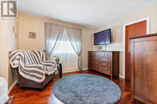 449 Mallorytown Avenue, Mississauga, ON - Indoor Photo Showing Bedroom