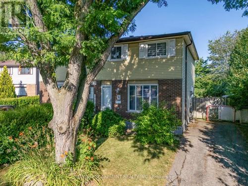 8 Gerrick Court, Hamilton, ON - Outdoor