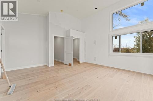 131 Rourke Line, Lakeshore, ON - Indoor Photo Showing Other Room