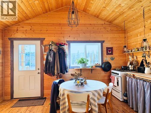 6646 Hamre Road, Burns Lake, BC - Indoor Photo Showing Dining Room